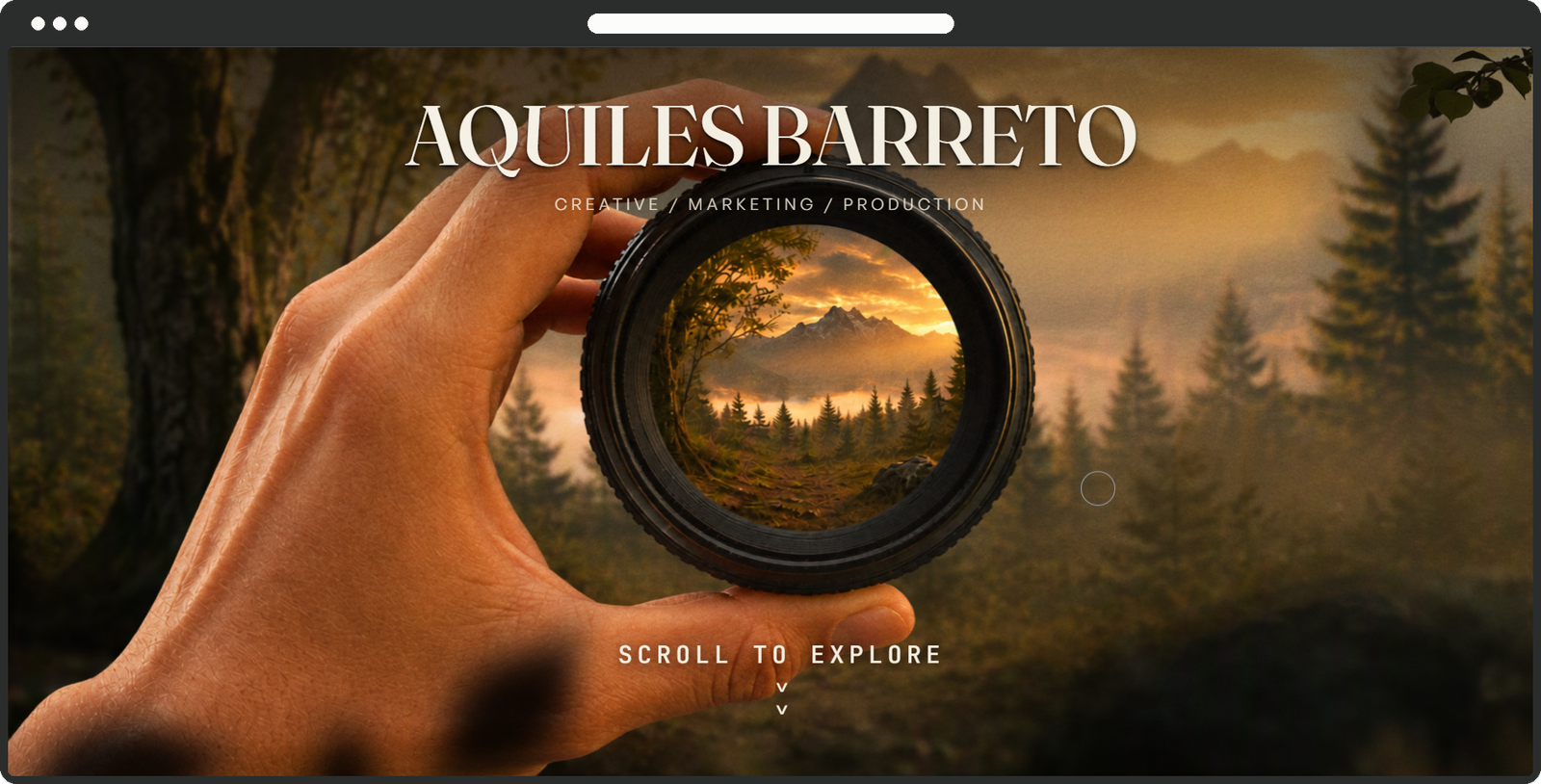 Aquiles Barreto portfolio site shown in a browser: a full-screen camera-lens hero framing the site title.